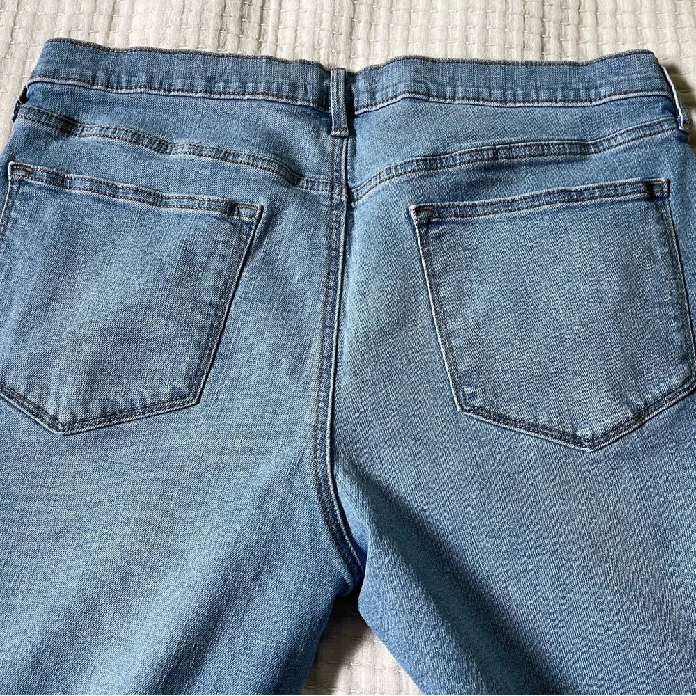 Sonoma Light Blue Distressed Ankle Jeans